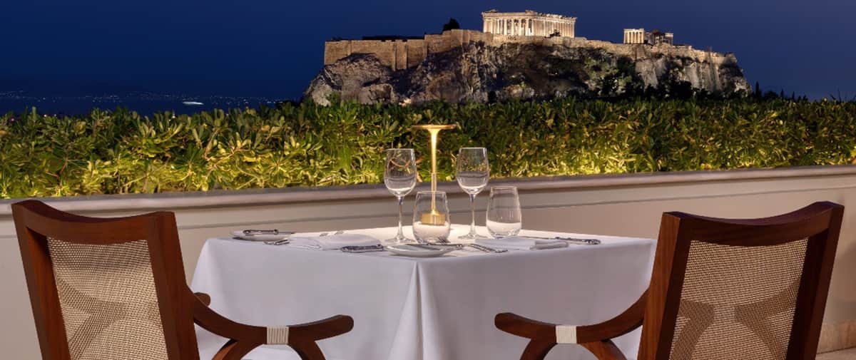 Exclusive Δείπνο με Θέα: Τα Καλύτερα Rooftop Εστιατόρια